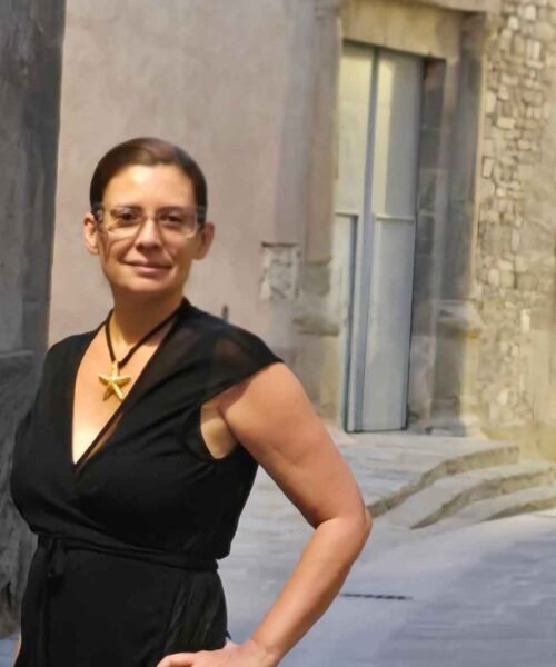 MARÍA BELÉN MAÑAS ALONSO CONVIERTE NUEVE AÑOS DE MEMORIA FAMILIAR EN «SENTIMIENTOS CON S DE MAÑAS»