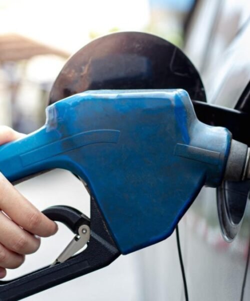 Entre 7 y 9 pesos suben precios de principales combustibles en RD: gasolina prémium, a 314