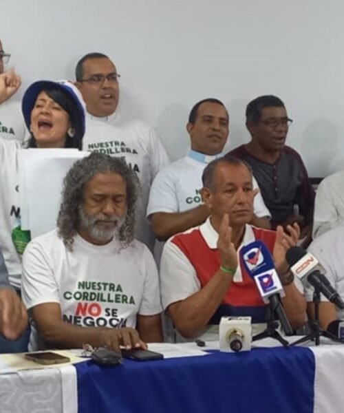 Más 200 grupos rechazan minería en cordilleras RD