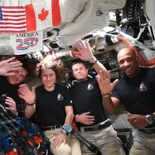 Los astronautas de Artemis II vuelven a la Tierra a pasar la batuta a quienes llegarán a la Luna