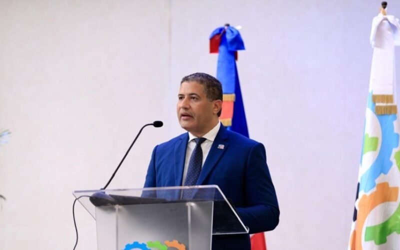 Empresarios de Santo Domingo Norte se quejan de «constantes apagones»